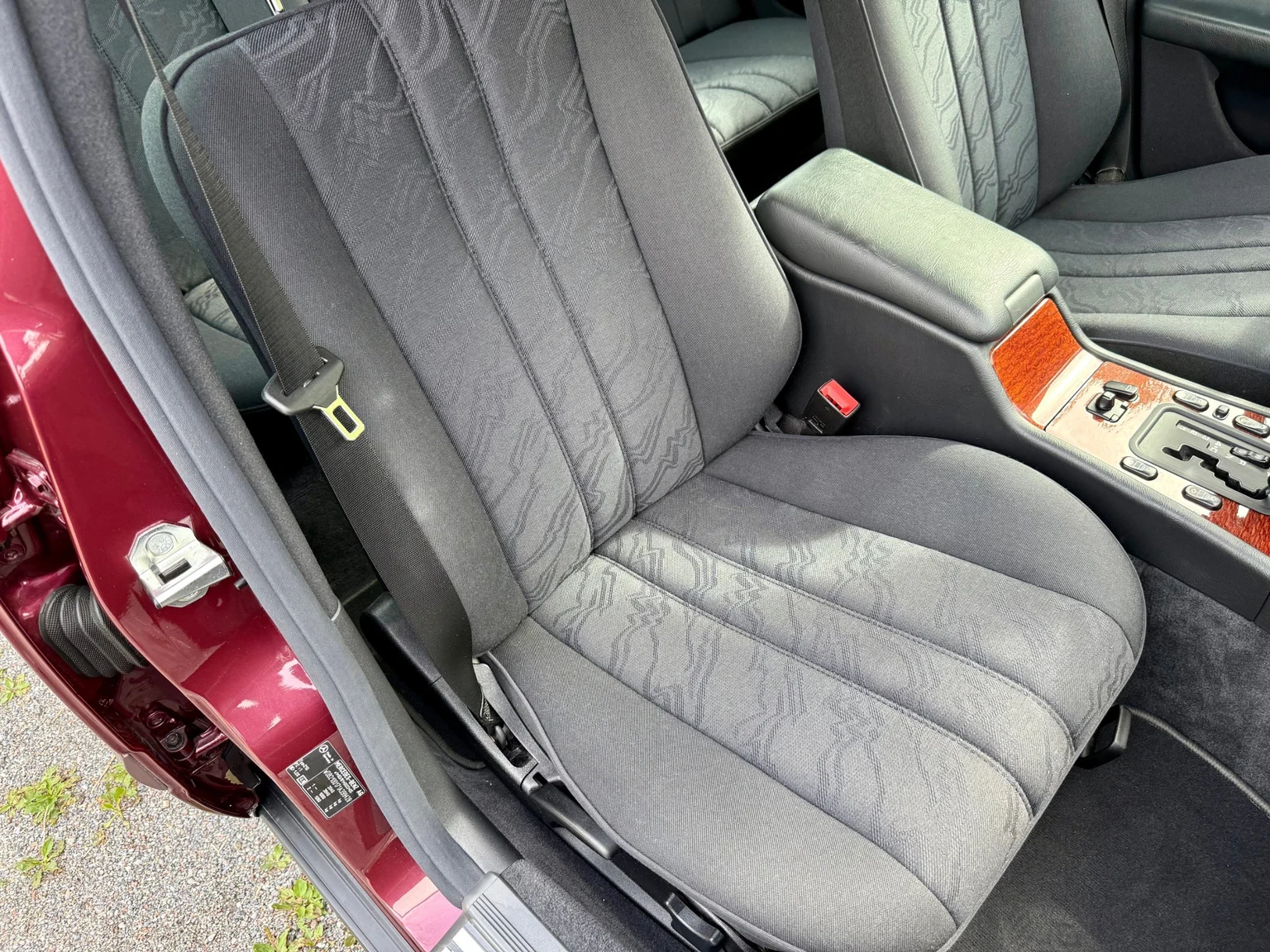 Interiörbild 1997 Mercedes-Benz E 290 TD (78)