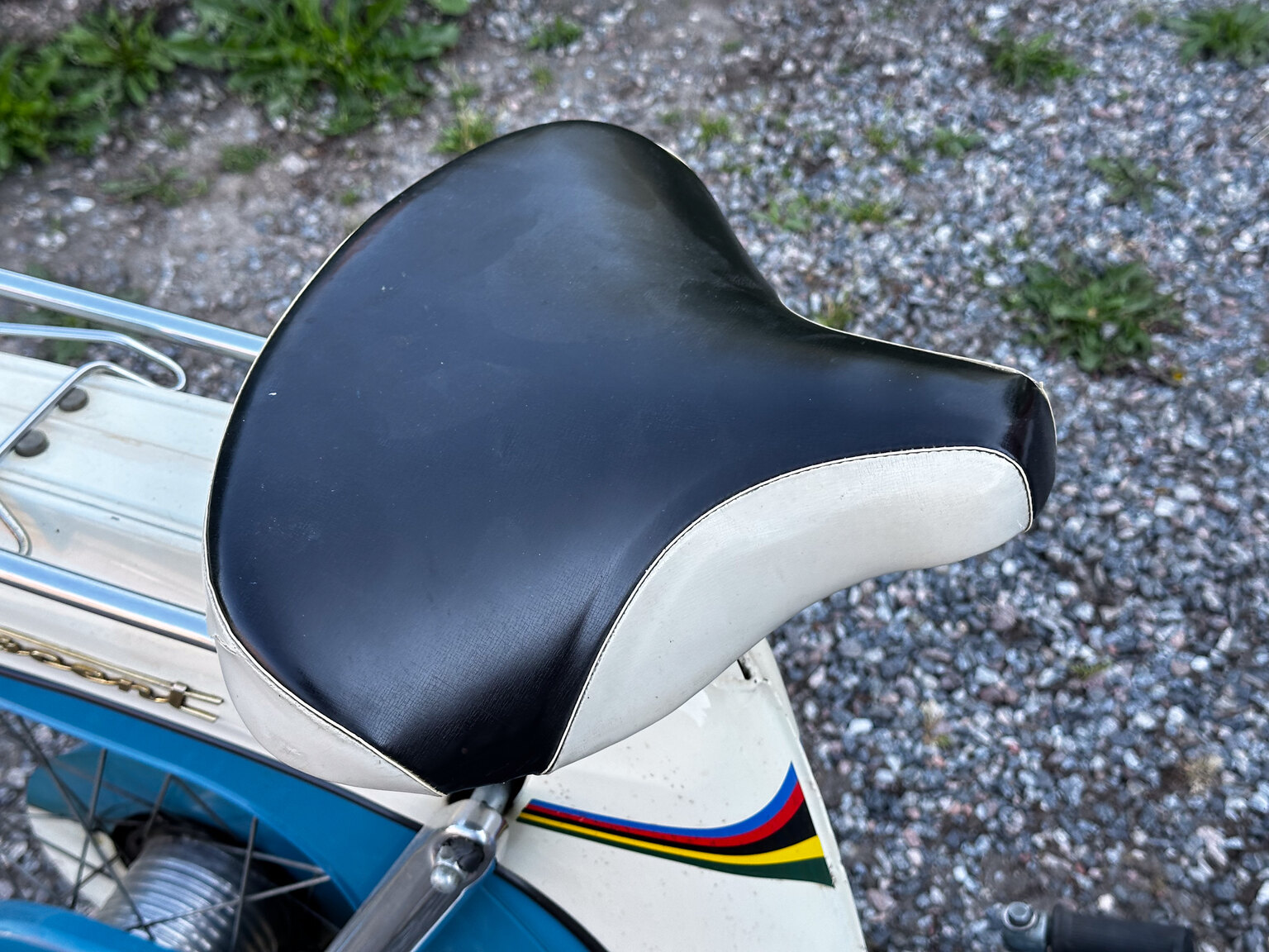 Aussenfoto 1963 Crescent 1163 Raket