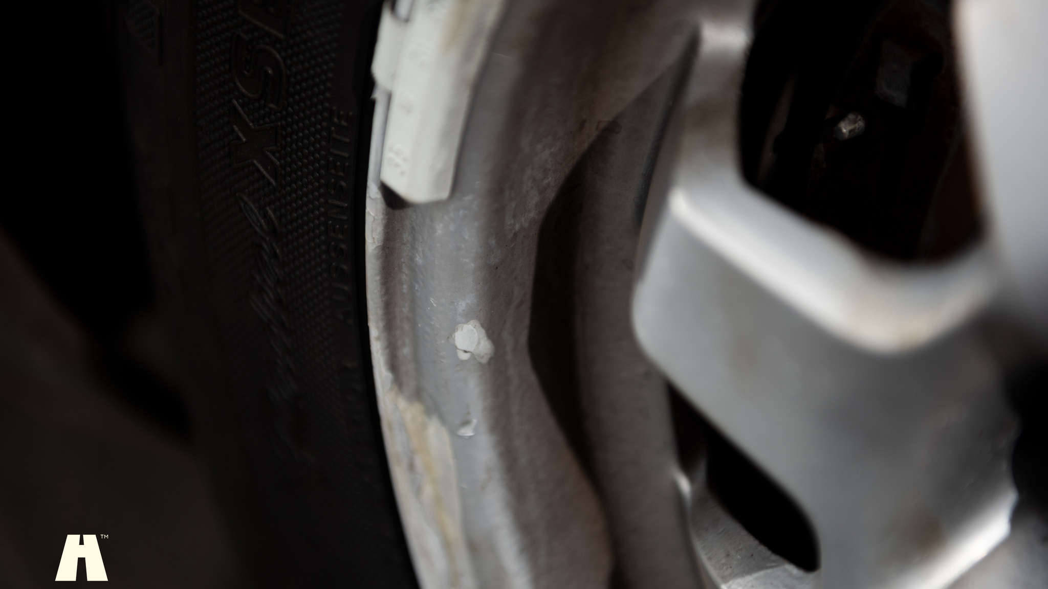 Exteriörbild på 1981 Porsche 924 (47)