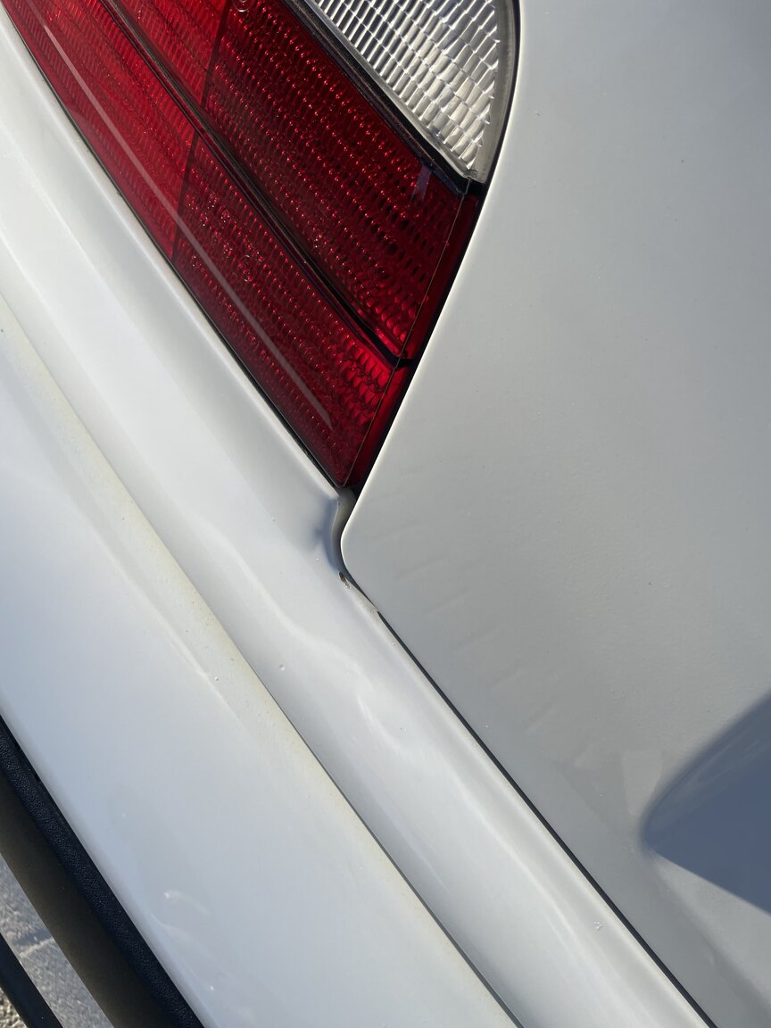 Exterior image of 1995 BMW 328 iA Convertible