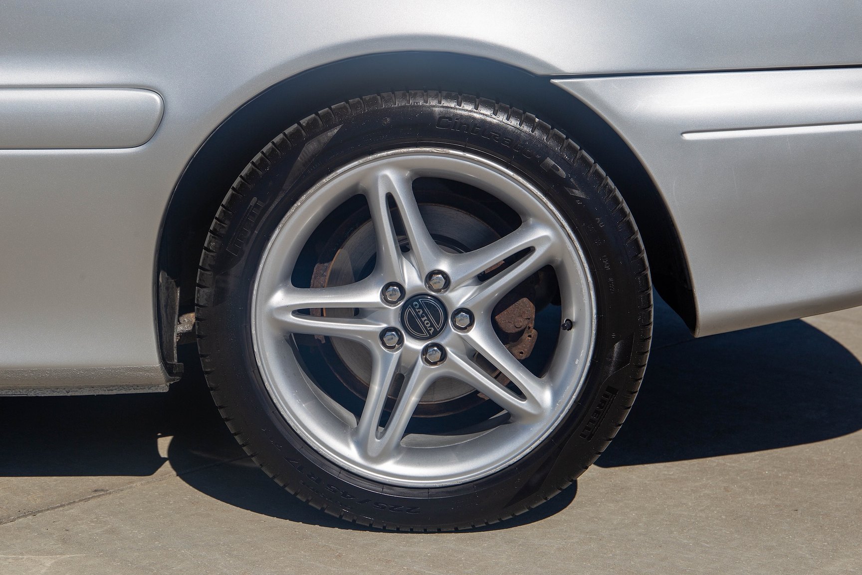 Aussenfoto 1999 Volvo C70 2.5 T Manuell