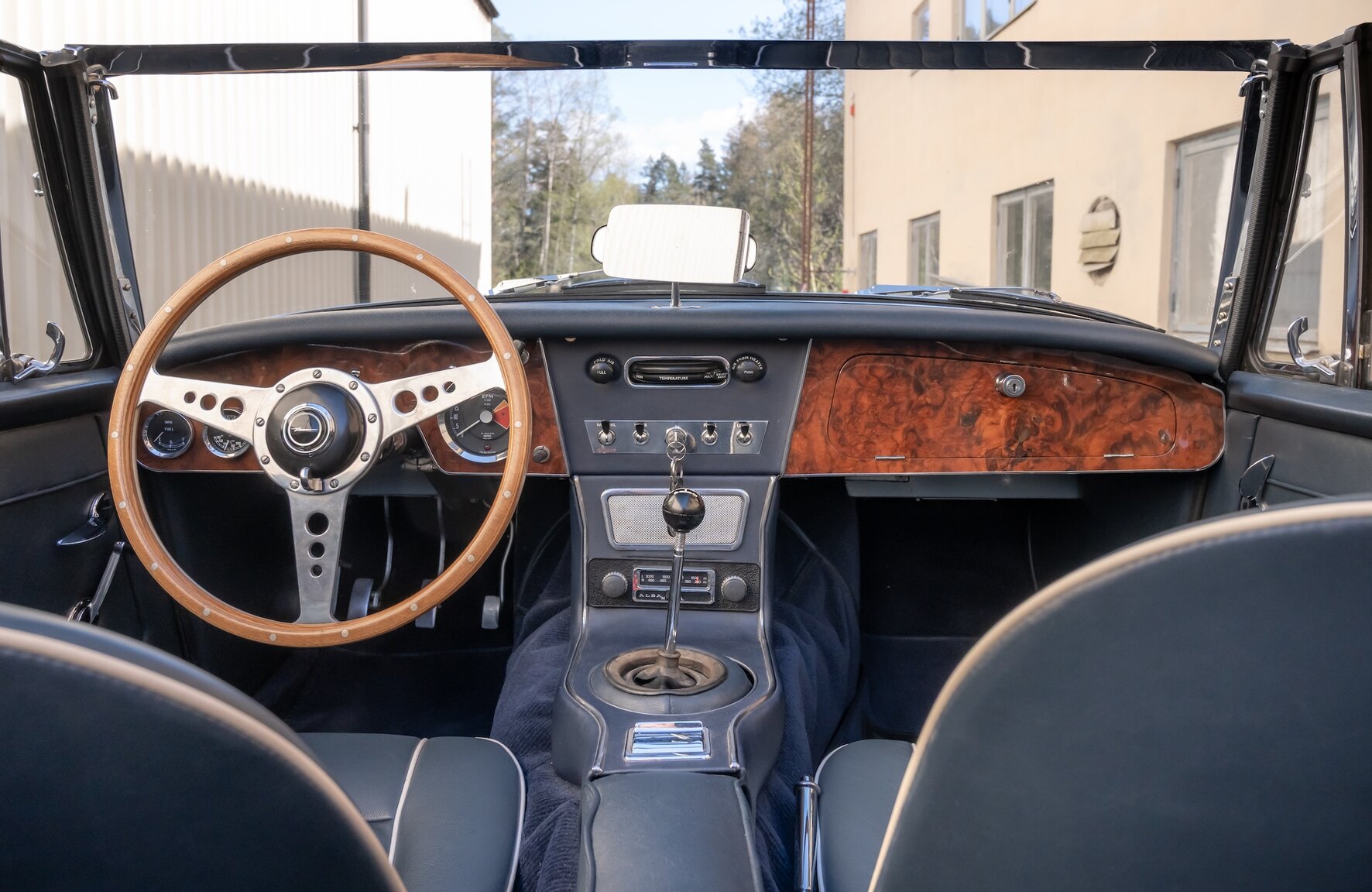 Interior image of 1967 Austin-Healey 3000 MK3 Phase 2