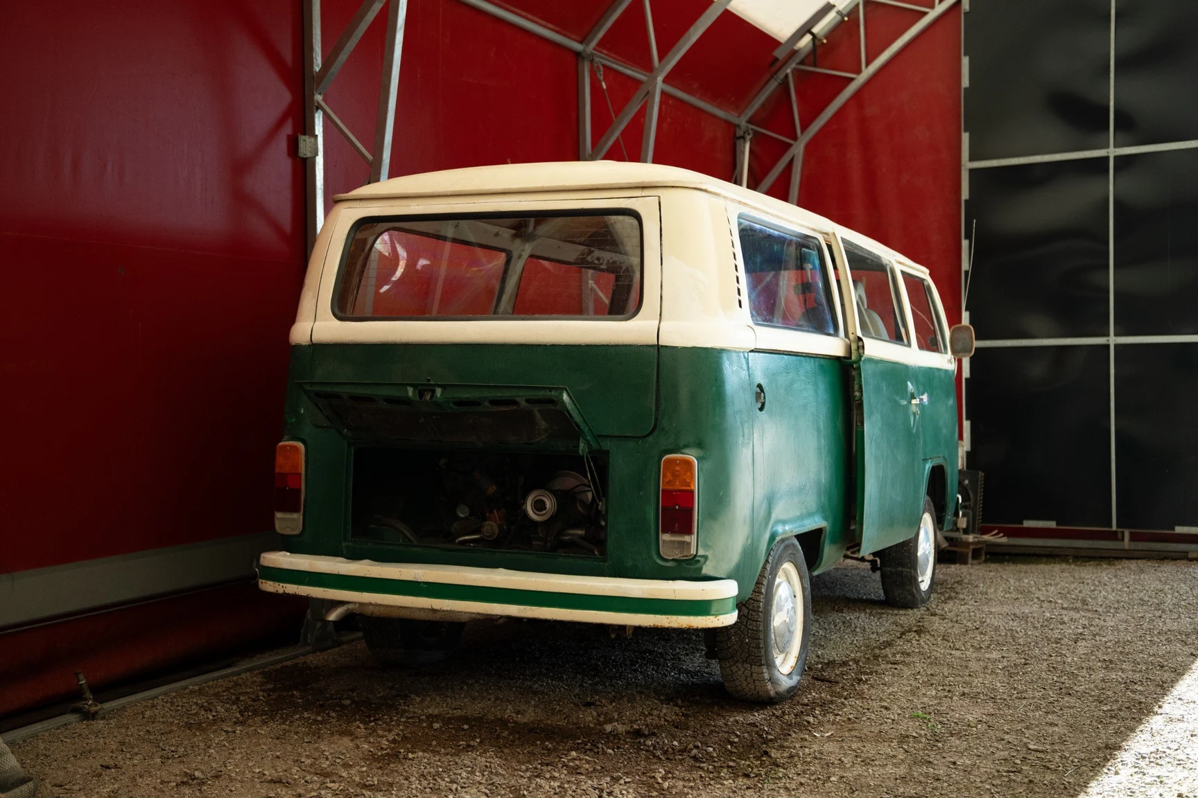 Aussenfoto 1974 Volkswagen Typ 2 Bay Window (2)