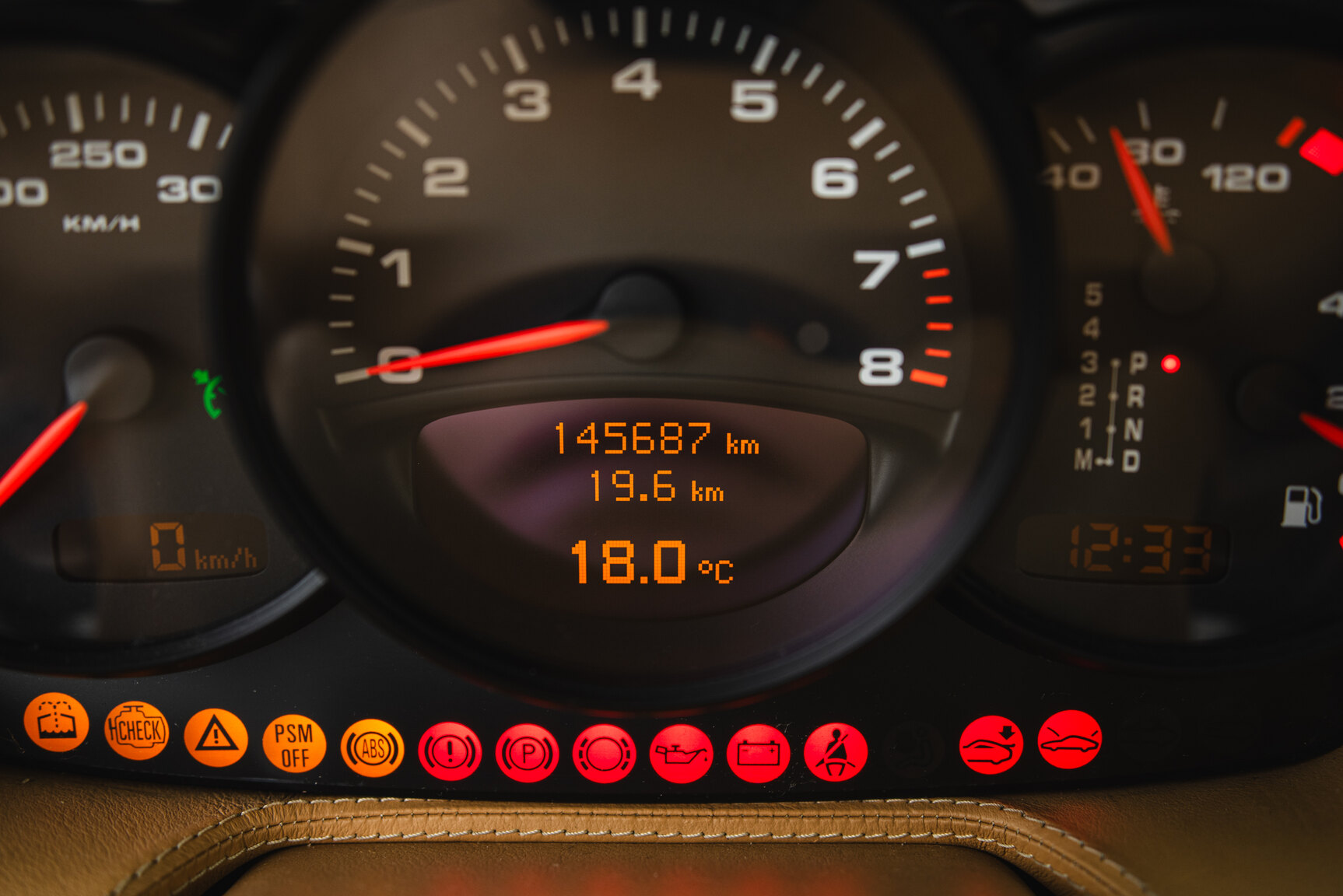 Interior image of 2004 Porsche 911 Carrera 4