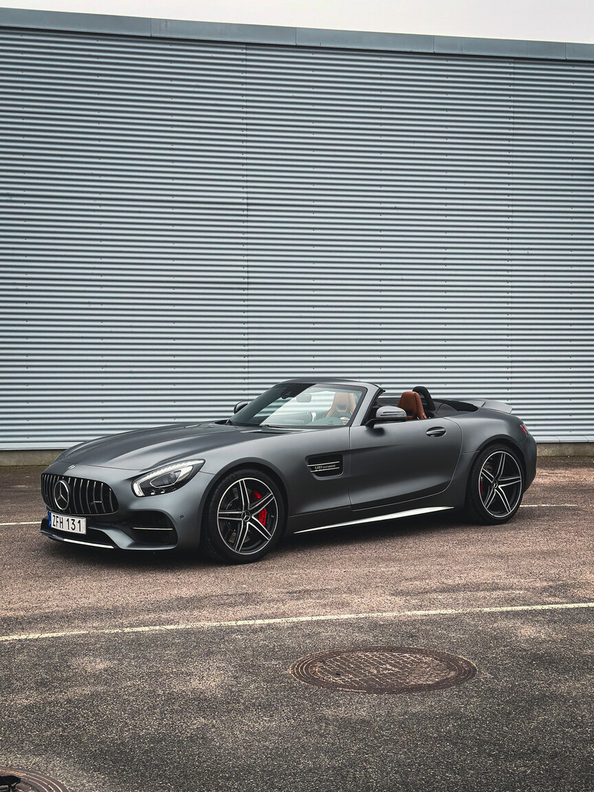 Exteriörbild på 2018 Mercedes Benz AMG GT C (42)