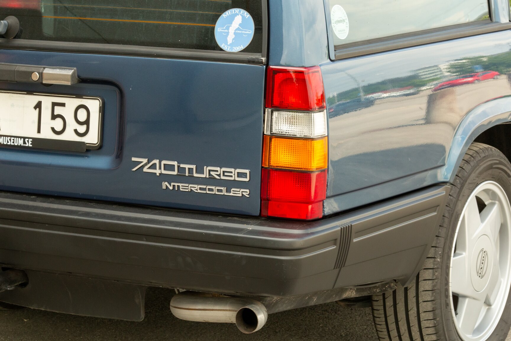 Exterior image of 1990 Volvo 745 Turbo (15)