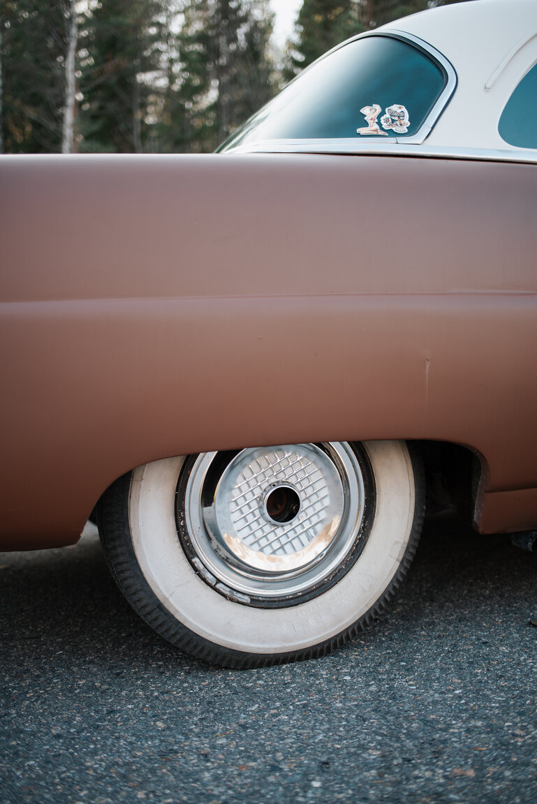 Aussenfoto 1953 Ford Mainliner Custom