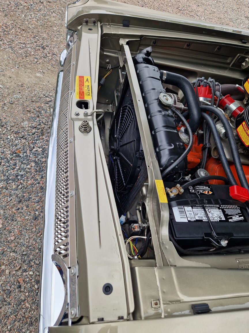 Image of 1964 Dodge Polara 500 mechanics