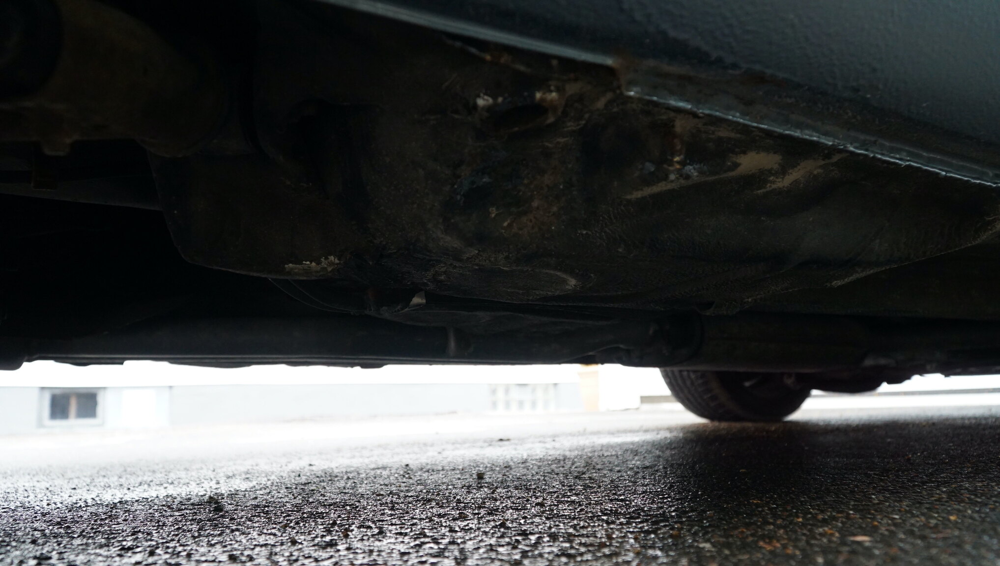 Image of 1983 Porsche 928S mechanics (24)