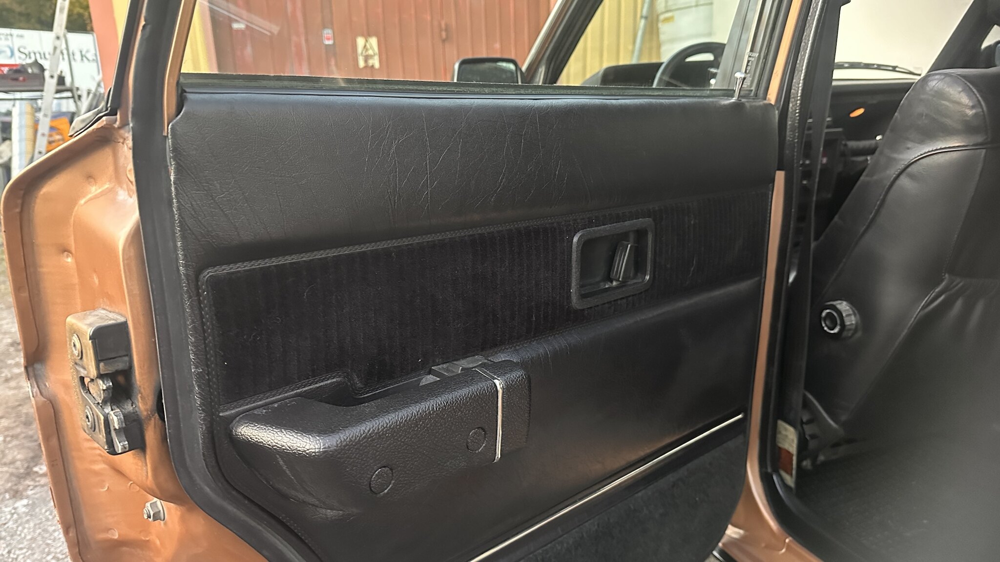 Interiörbild 1981 Volvo 244 GLE D6