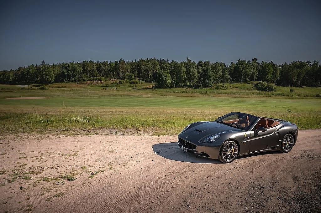 Bild von 2010 Ferrari California (10)
