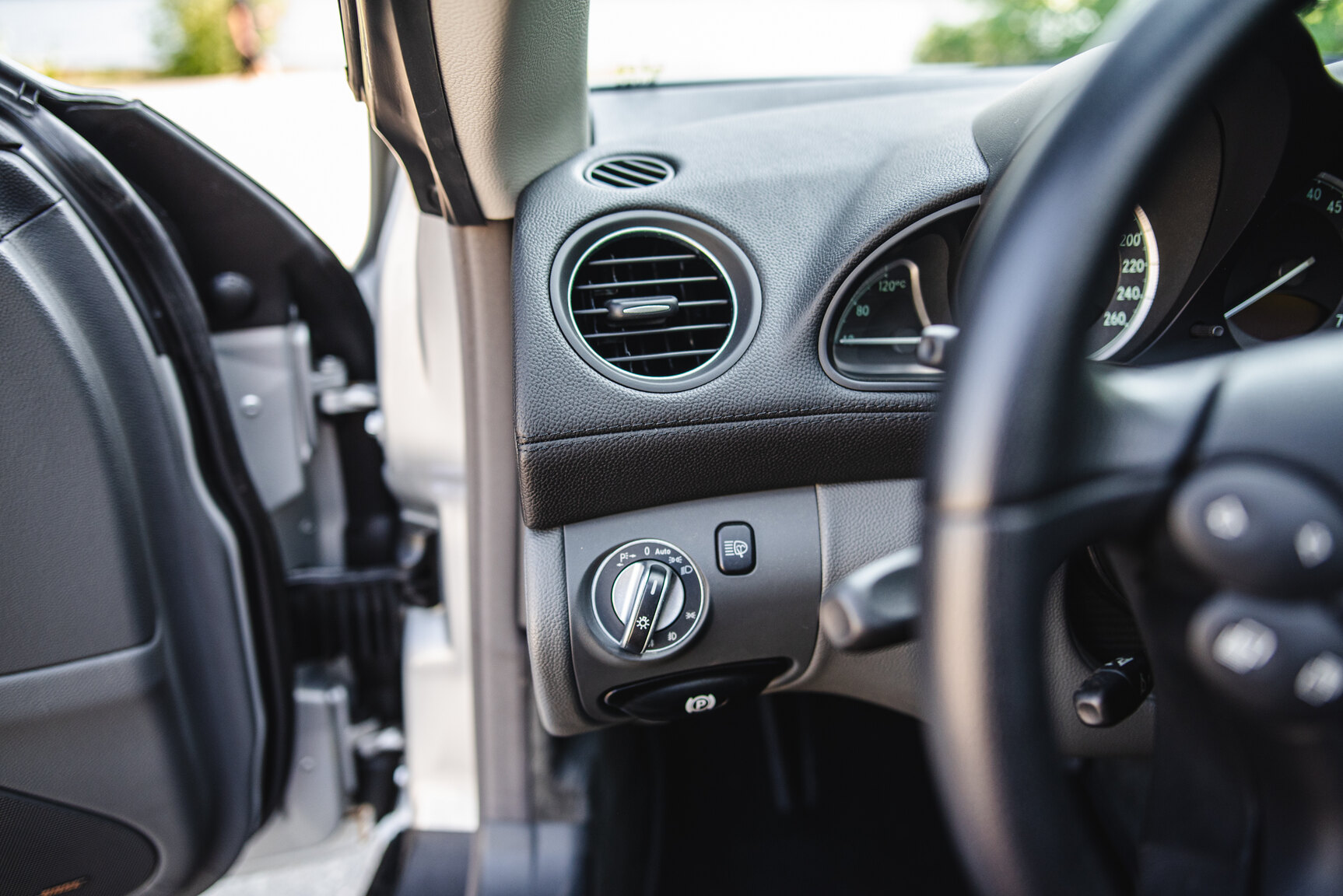 Interiörbild 2006 Mercedes-Benz SL 350