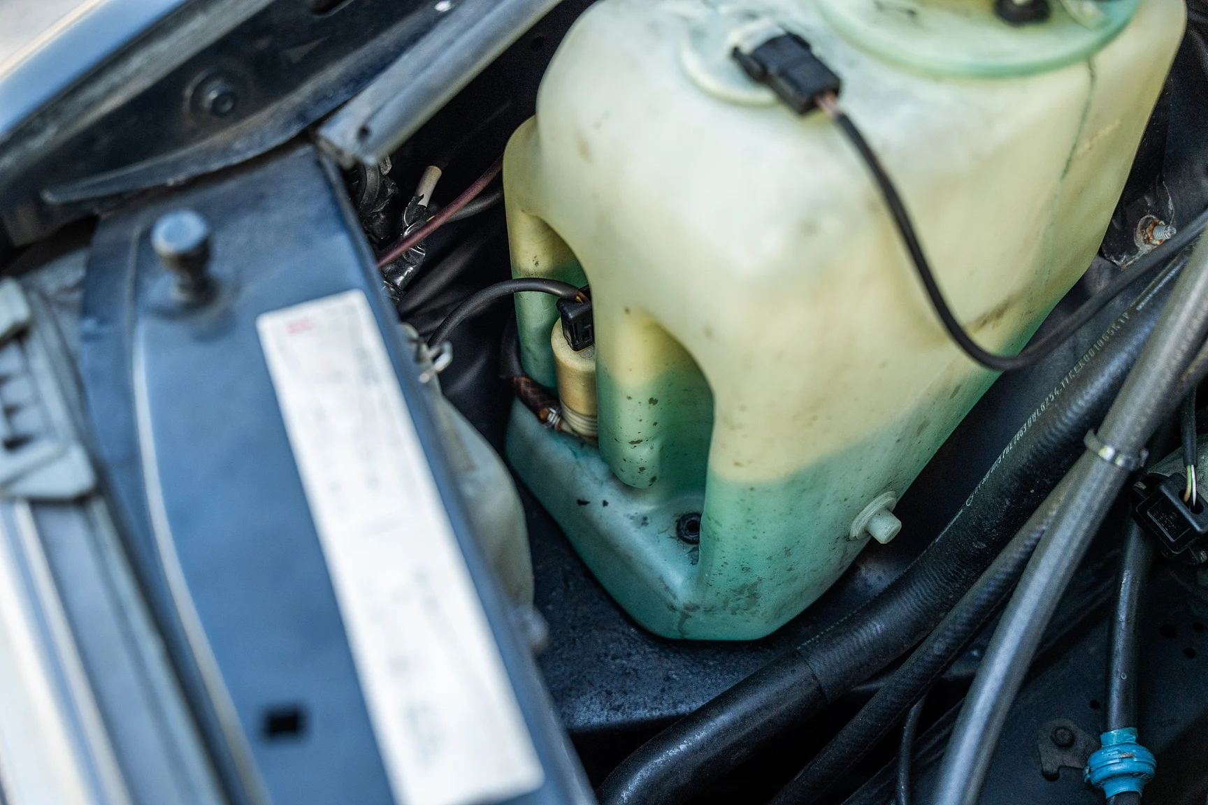 Image of 1993 Mercedes-Benz 300 CE-24 Cabriolet (16) mechanics