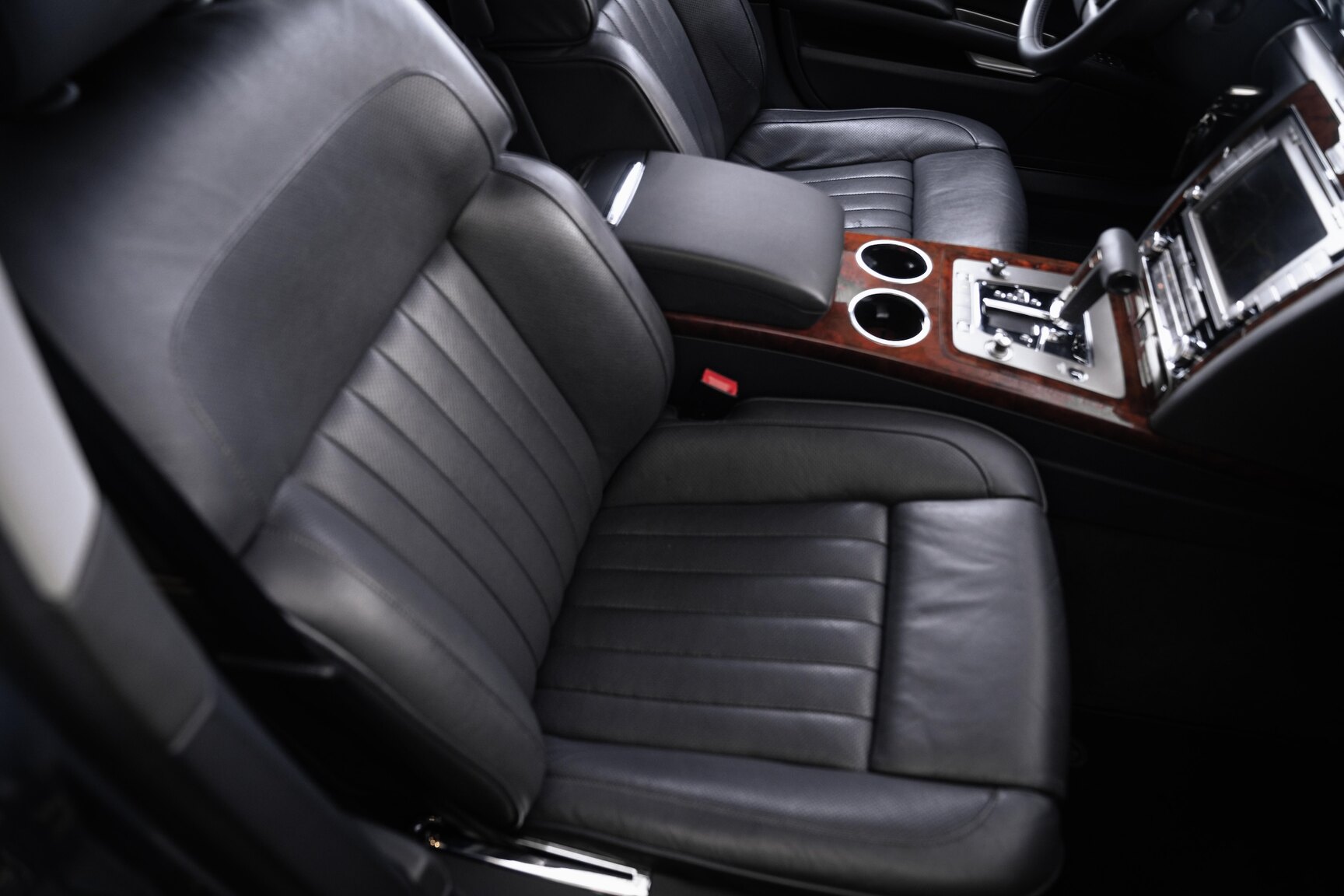 Interiörbild 2012 Volkswagen Phaeton 3.0 TDI 4Motion