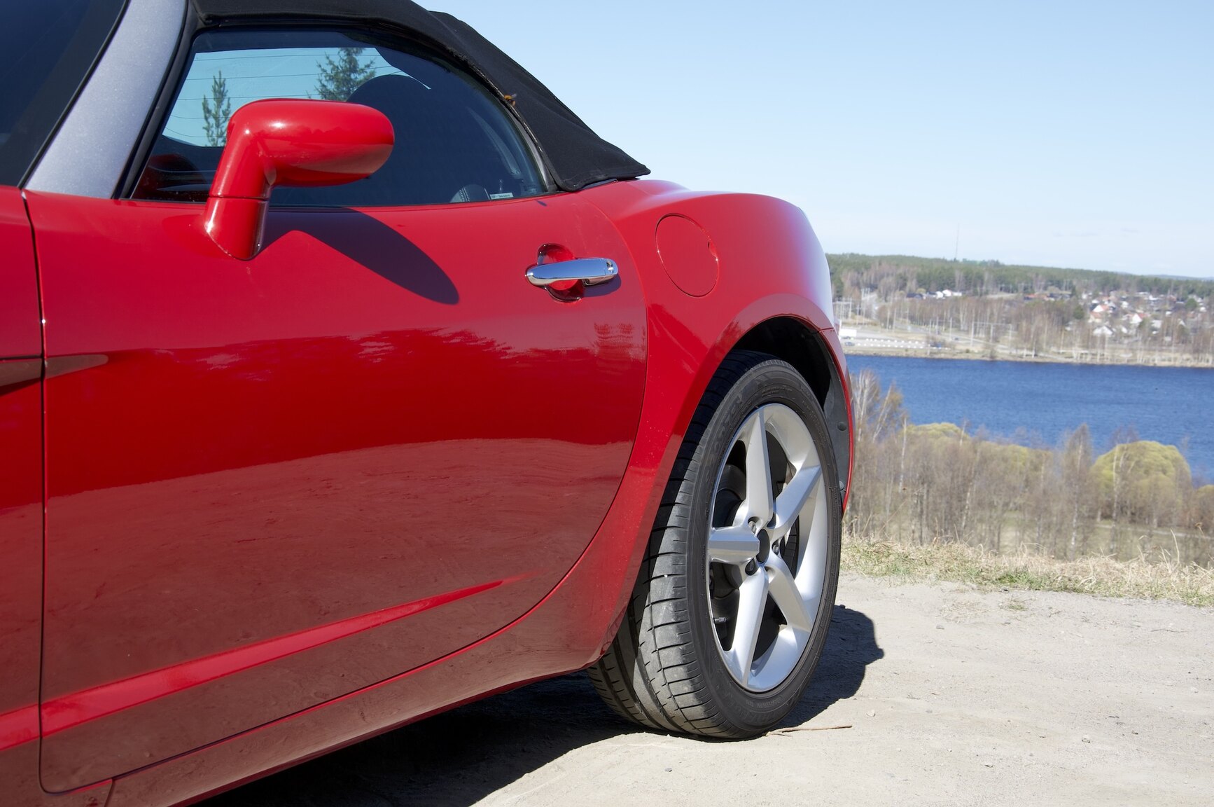Exterior image of 2007 Opel GT 2.0 Turbo