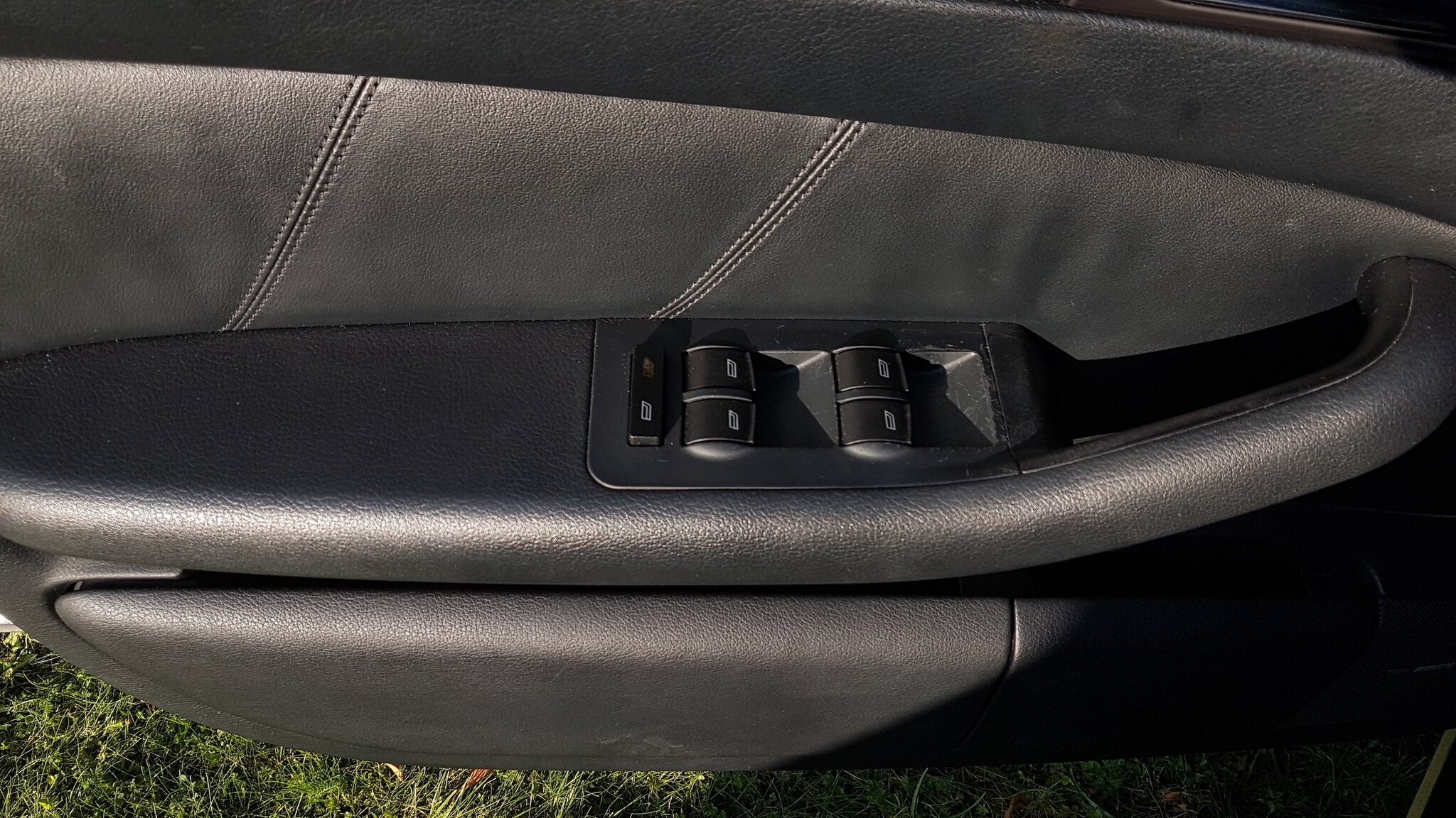 Innenraumfoto von 2000 Audi S6 Avant
