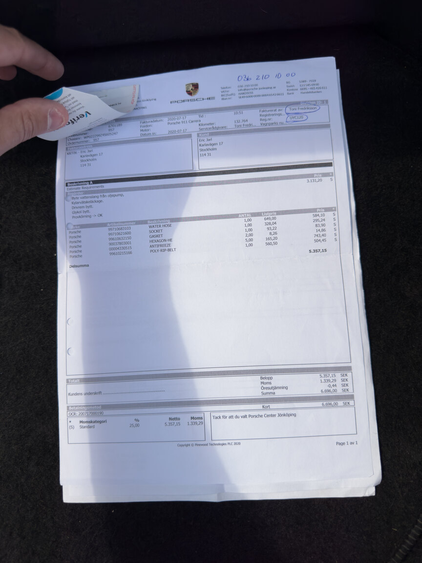 Dokumentation för 2004 Porsche 911 Carrera 4