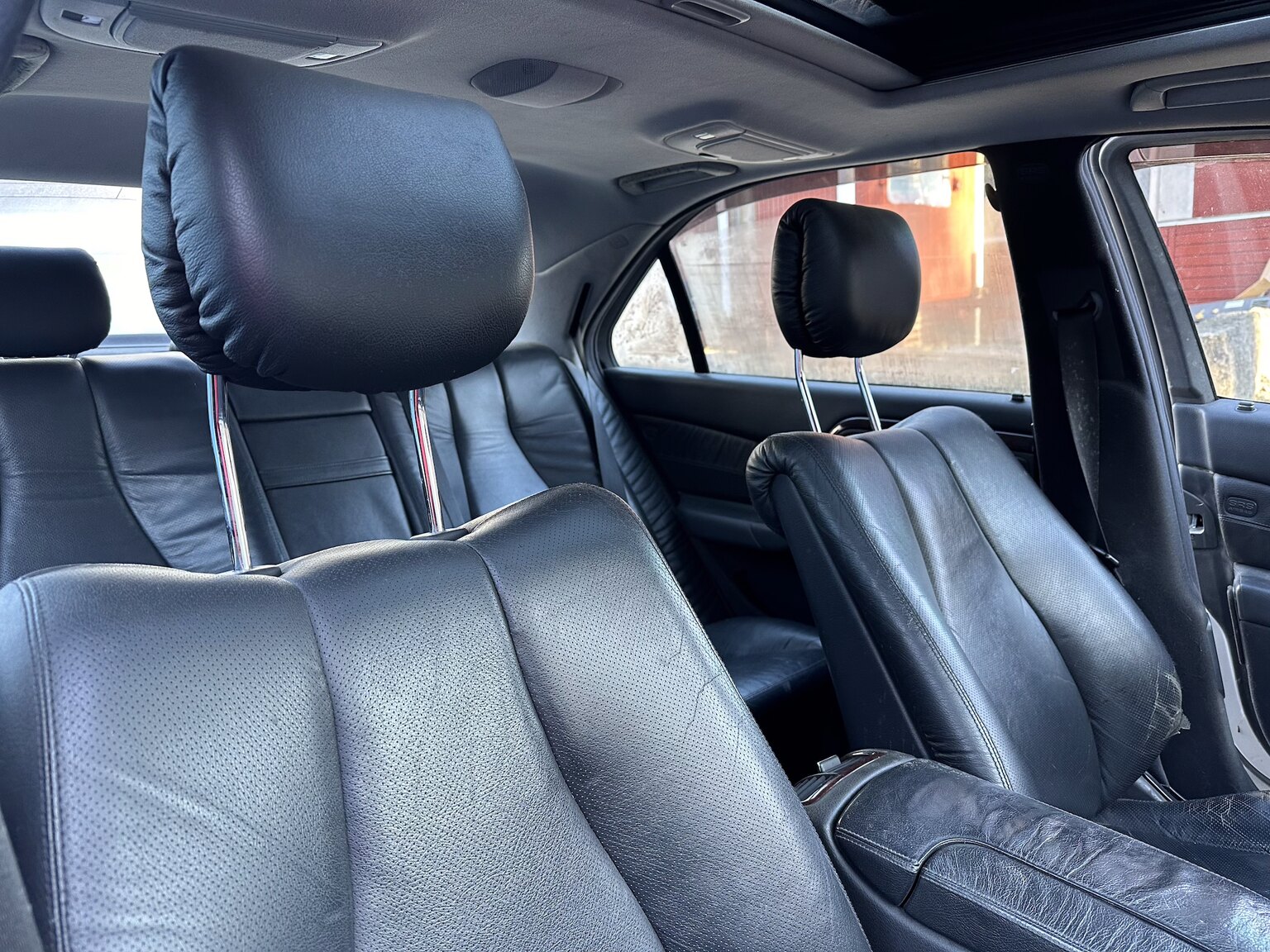 Innenraumfoto von 1999 Mercedes-Benz S 500 L