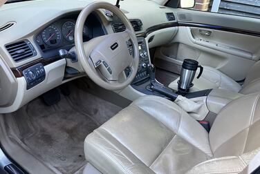 Interior image of 1999 Volvo S80