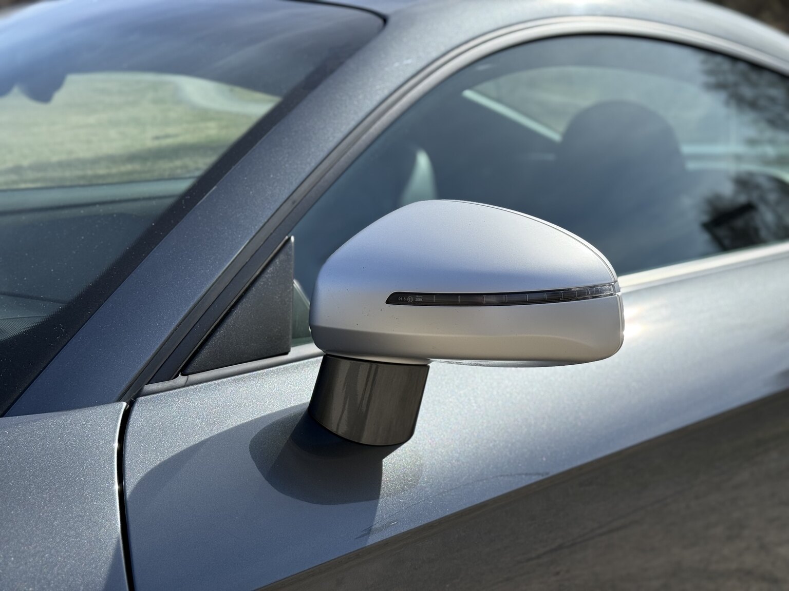 Exteriörbild på 2011 Audi TT RS Coupé