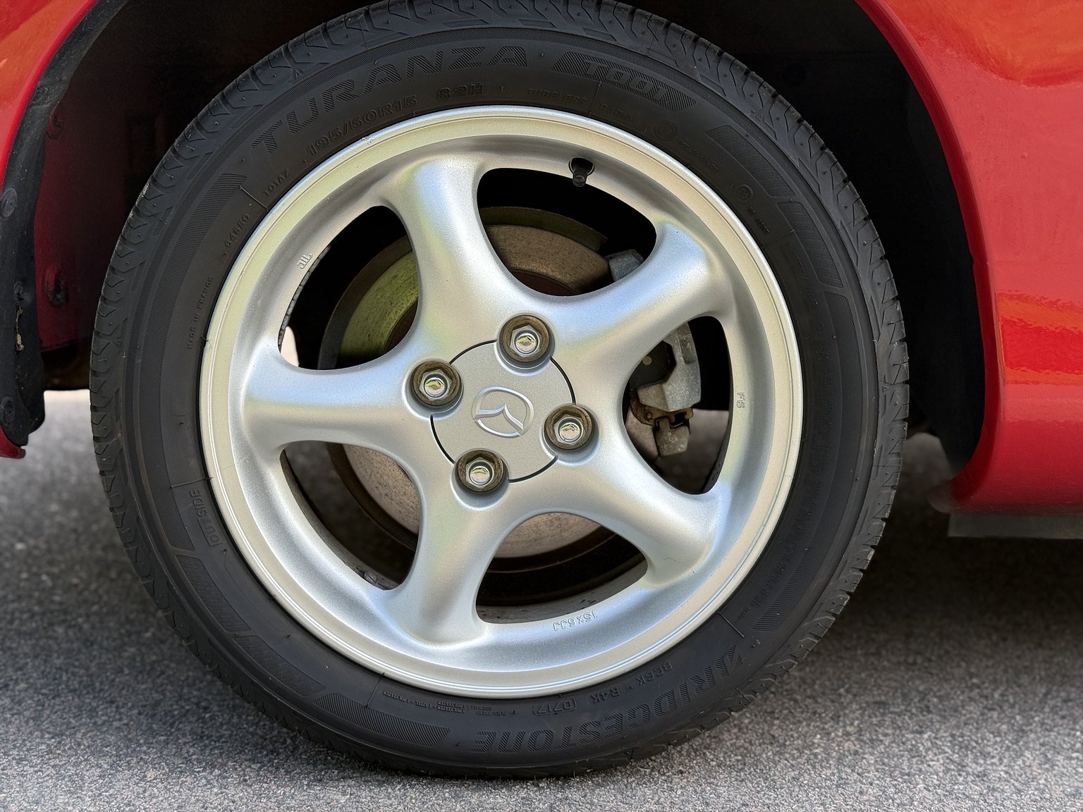 Exterior image of 1999 Mazda MX-5