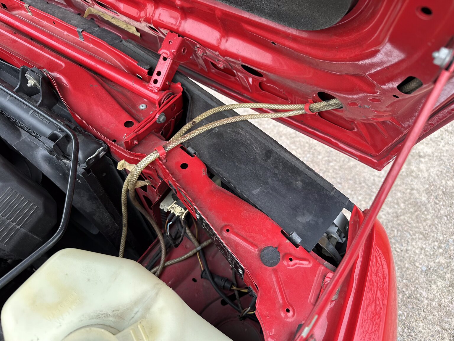 Image of 1987 BMW 325i Convertible mechanics (19)