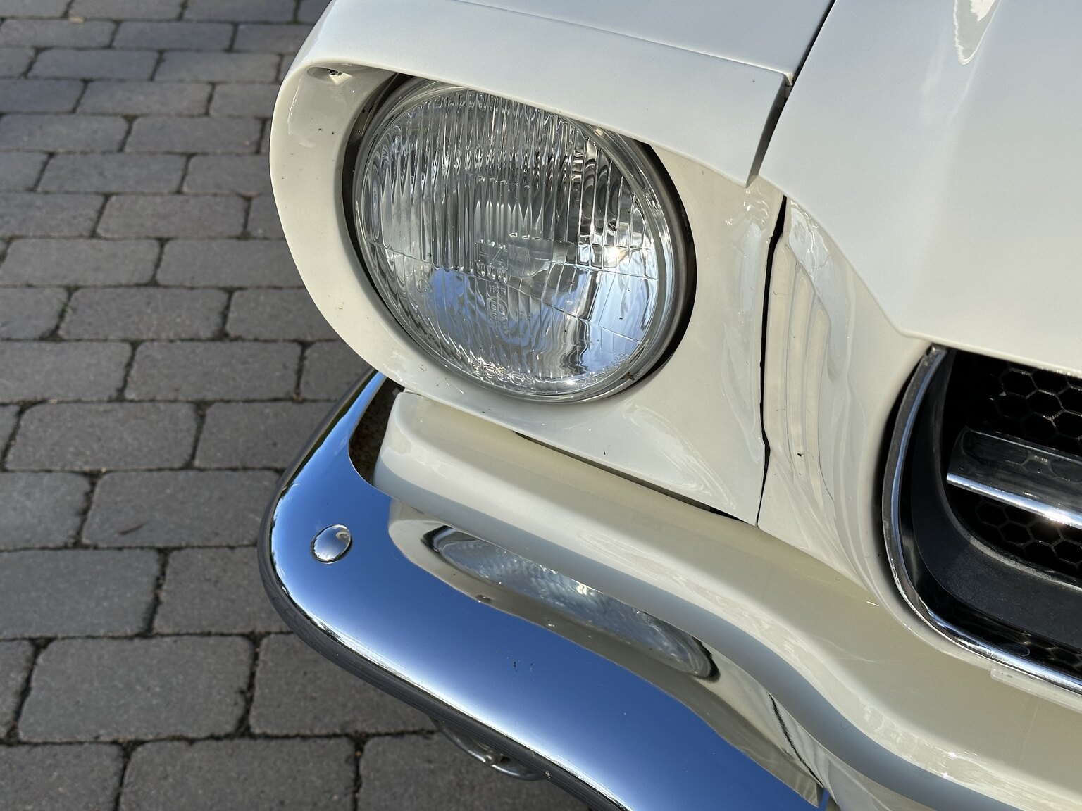 Exteriörbild på 1966 Ford Mustang Convertible