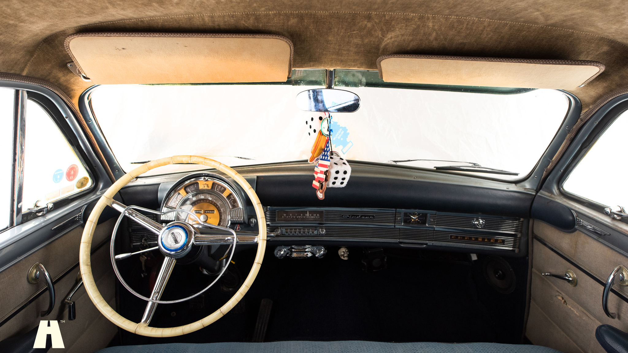 Interiörbild 1950 Chrysler Windsor Club Coupé (1)