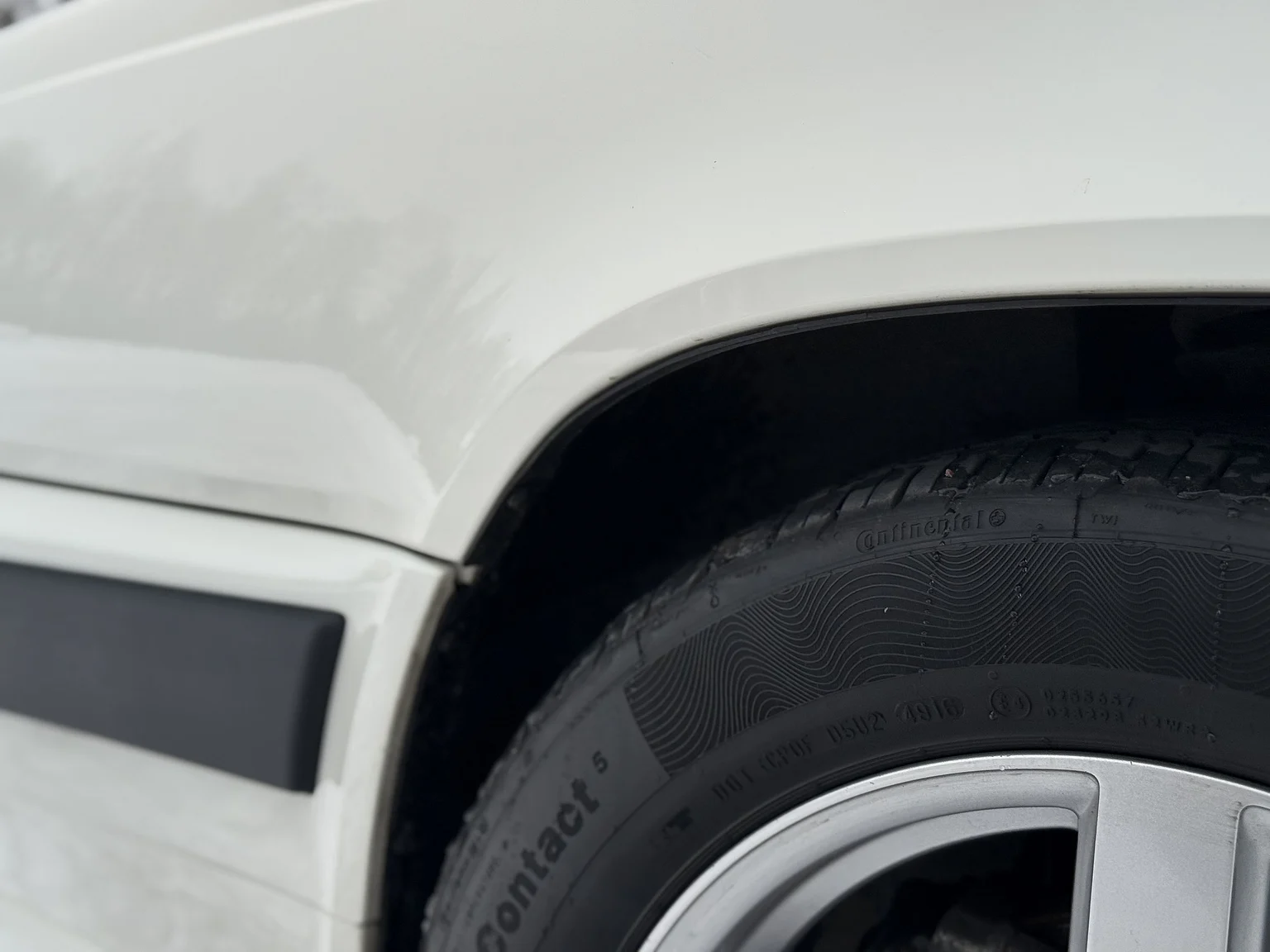 Exteriörbild på 1994 Volvo 850 2.5 SE (51)