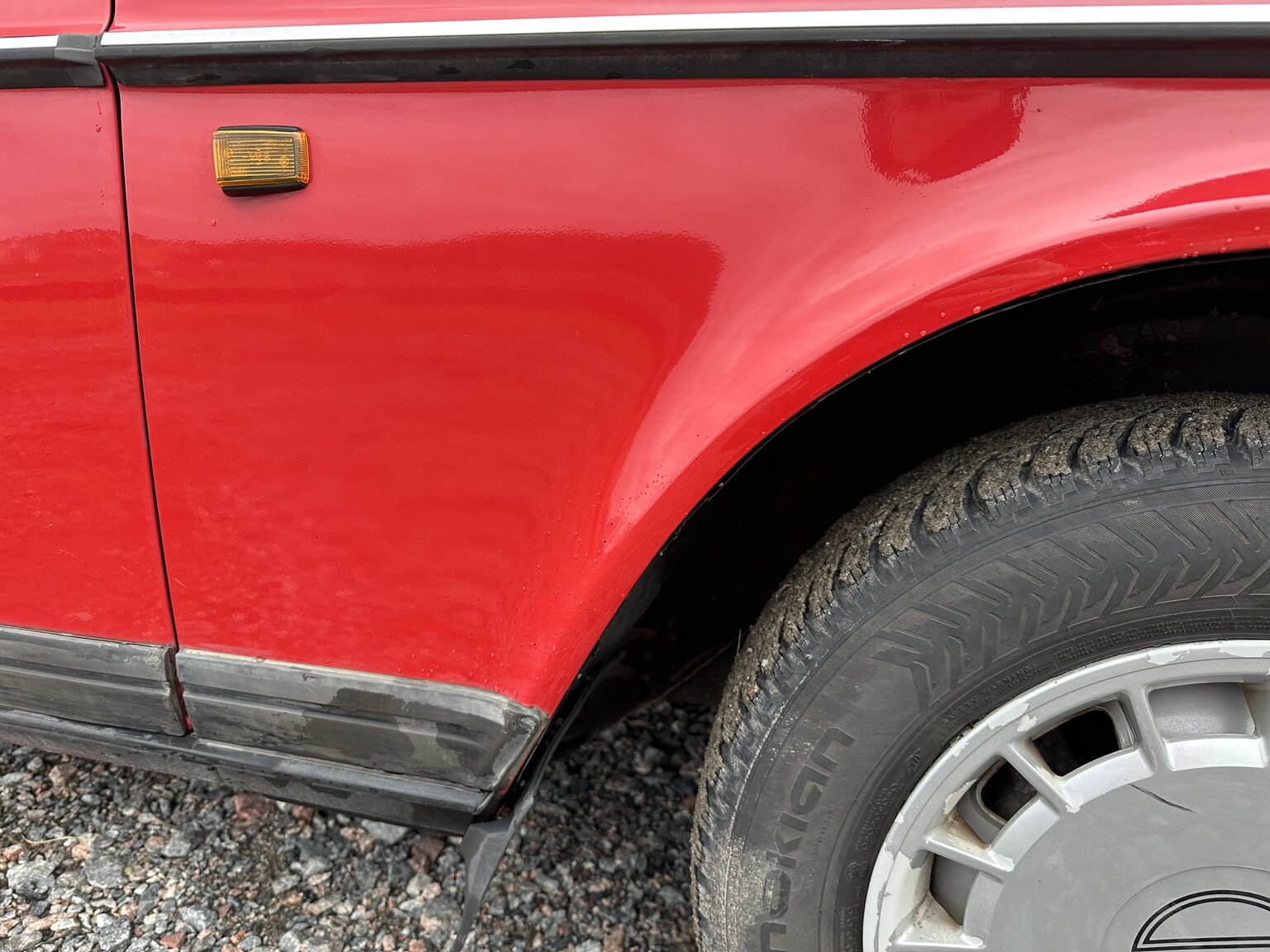 Aussenfoto 1990 Volvo 240 (32)