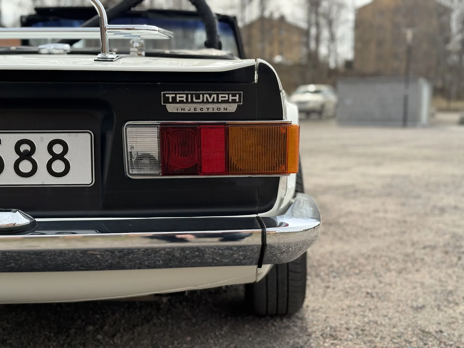 Aussenfoto 1970 Triumph TR6 Hardtop  (20)