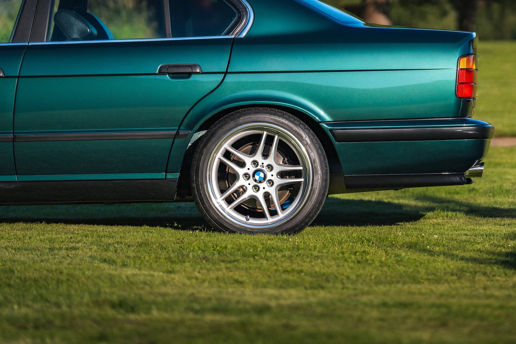 Exterior image of 1993 BMW 525 tds "No Reserve Auction"