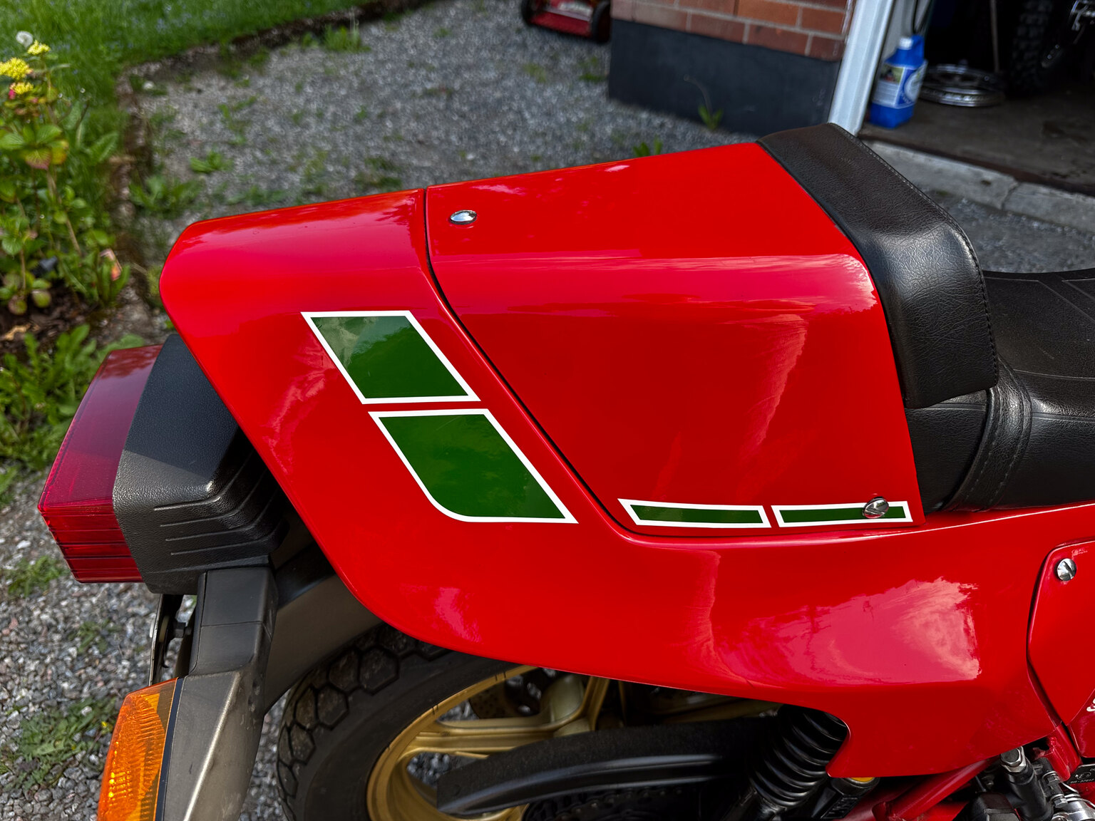 Exterior image of 1983 Ducati 900 Mike Hailwood Replica