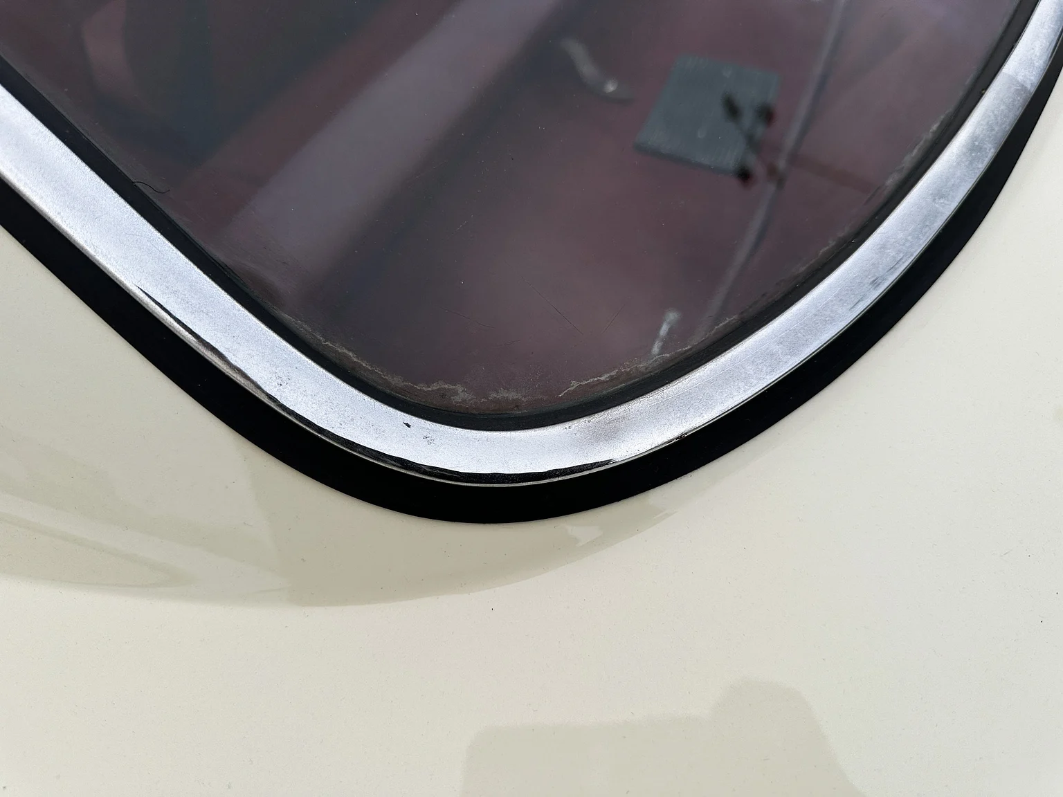 Exterior image of 1964 Volvo P 1800S (85)