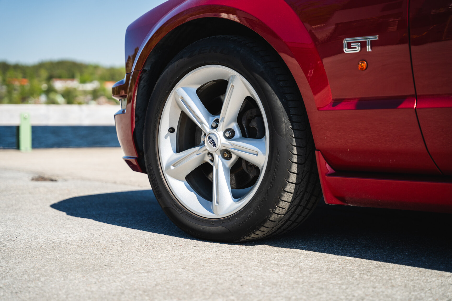 Exterior image of 2005 Ford Mustang GT Cabriolet