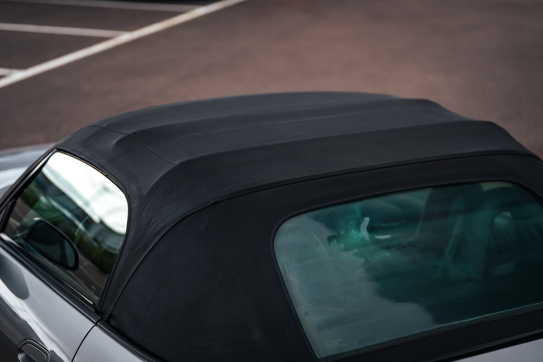 Exterior image of 2000 Honda S2000 AP1