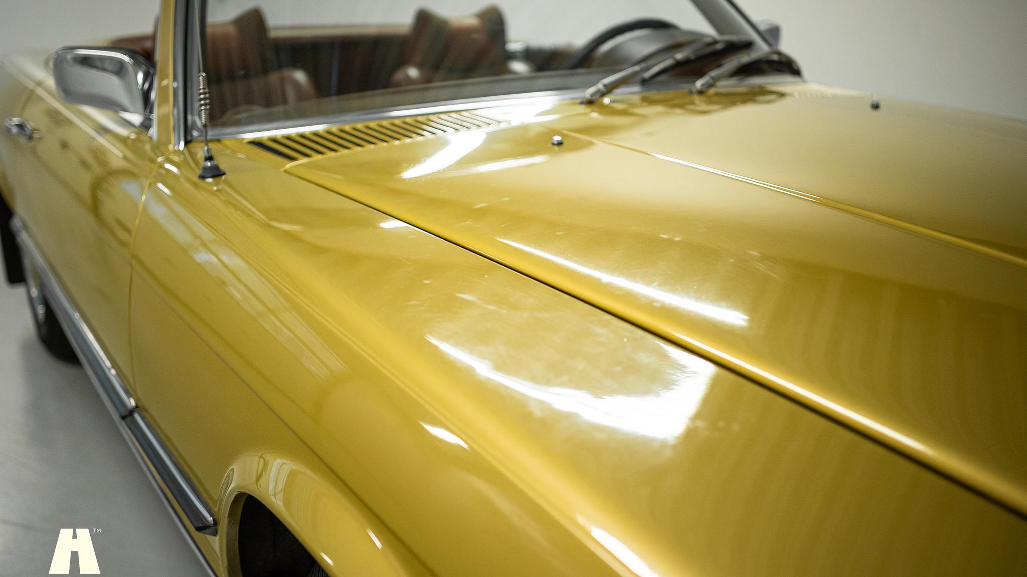 Aussenfoto 1975 Mercedes SL 350