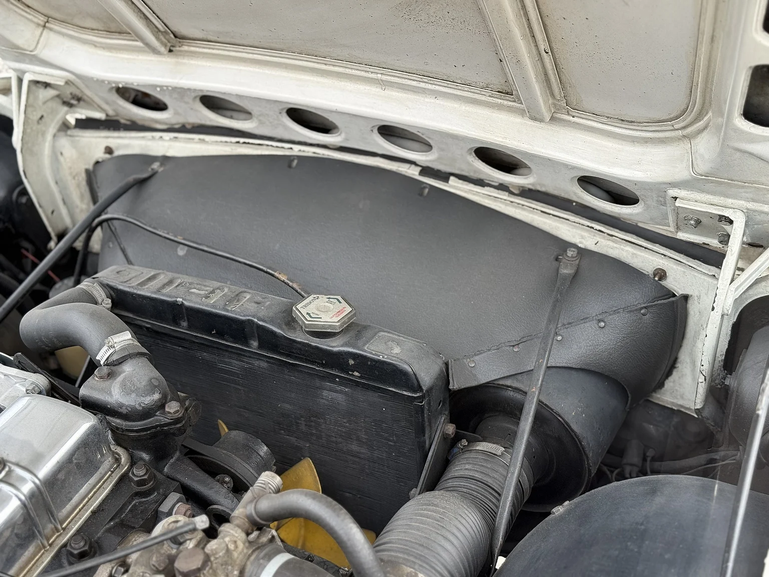 Image of 1970 Triumph TR6 Hardtop  mechanics (21)