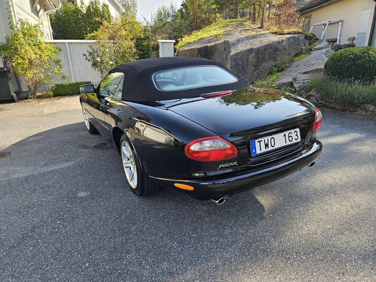 Exteriörbild på 1998 Jaguar XK8 Cabriolet