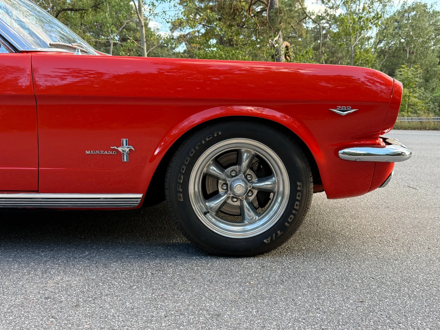 Exterior image of 1965 Ford Mustang Cabriolet (30)