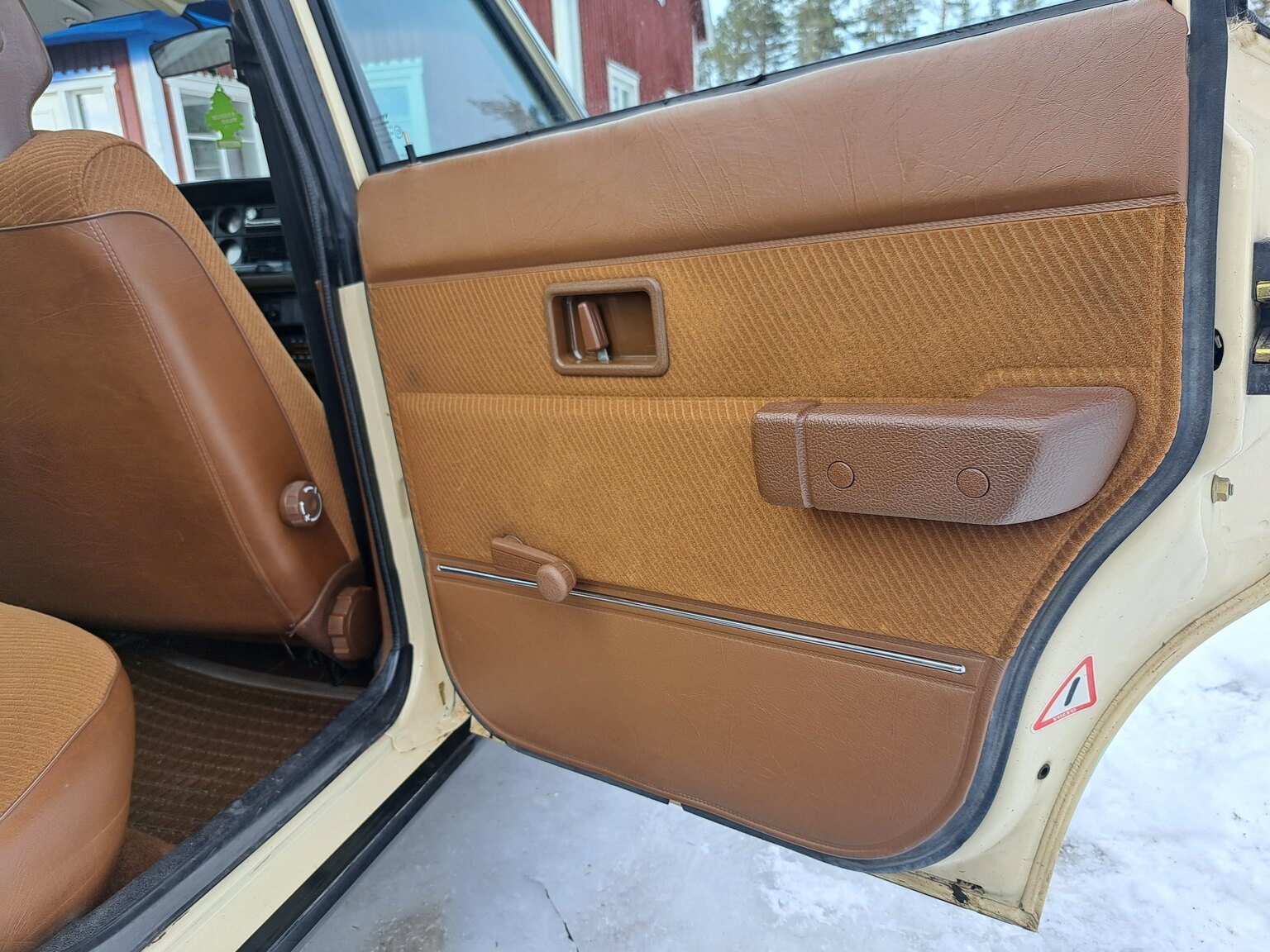 Interiörbild 1988 Volvo 240 GL