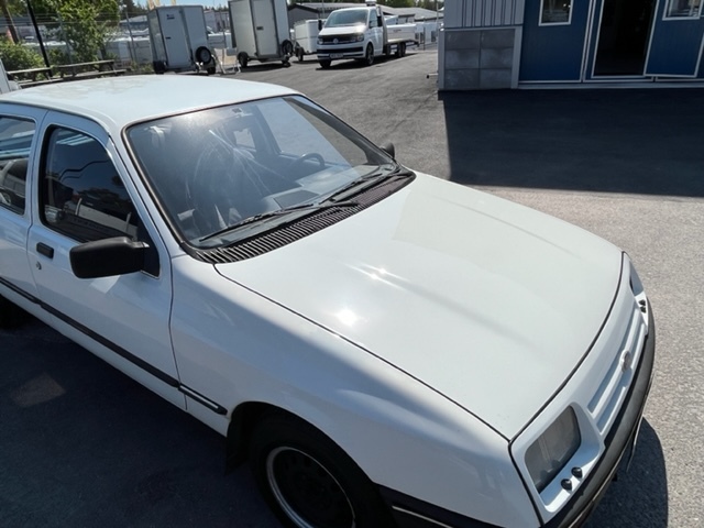 Exterior image of 1983 Ford Sierra