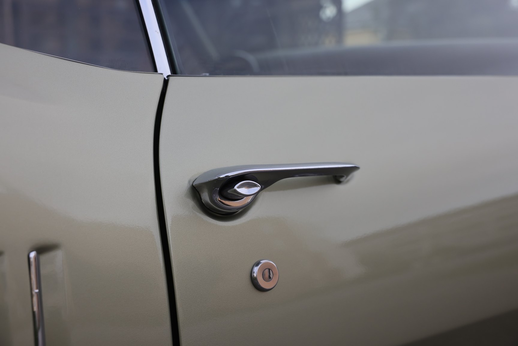 Exterior image of 1968 Pontiac Firebird 400 Ram Air