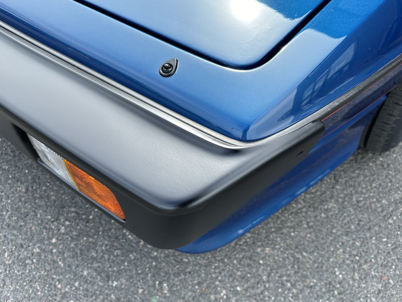 Exterior image of 1987 Lotus Esprit Turbo HCi (8)