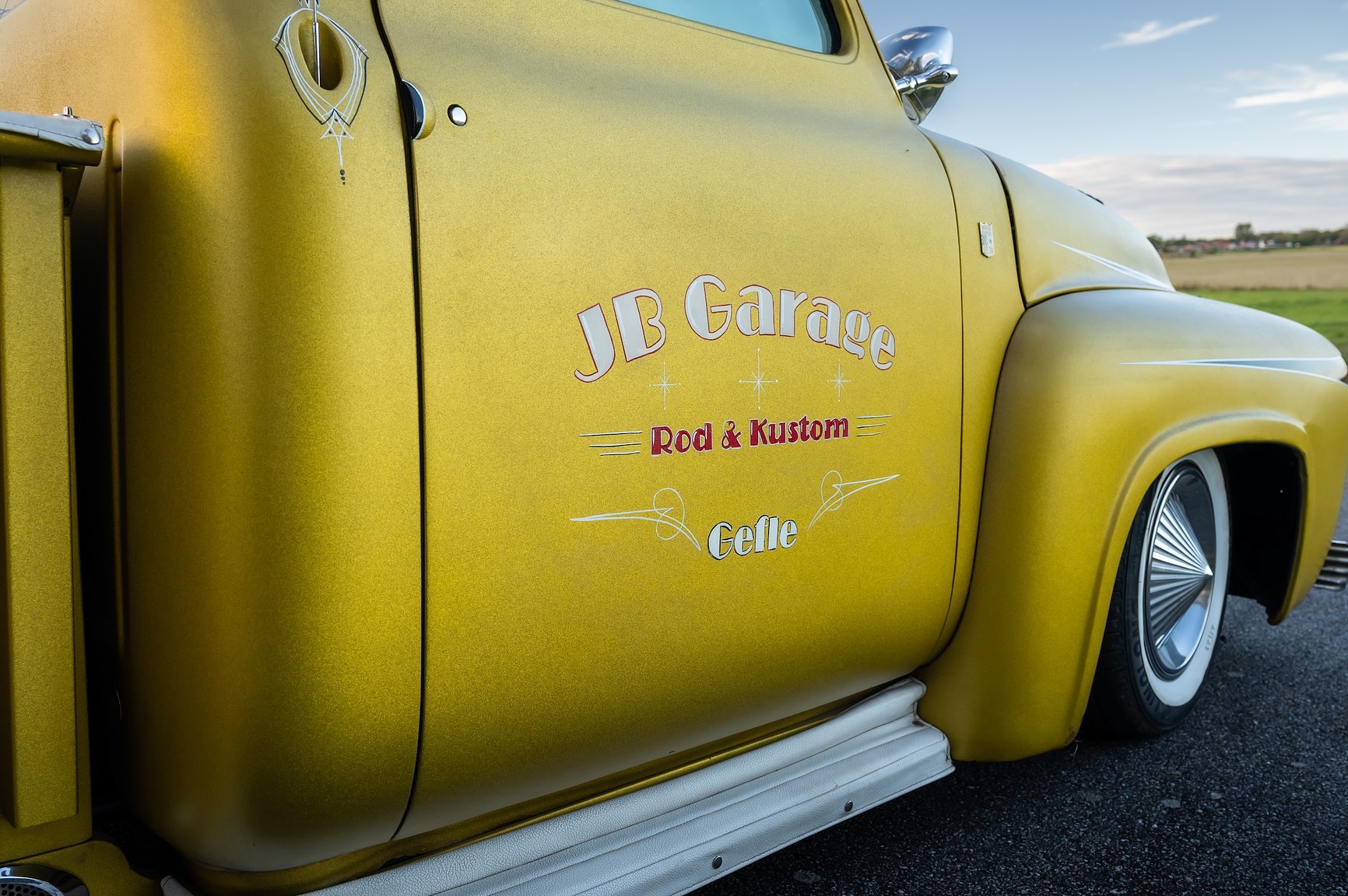 Exteriörbild på 1955 Ford F-100 Kustom