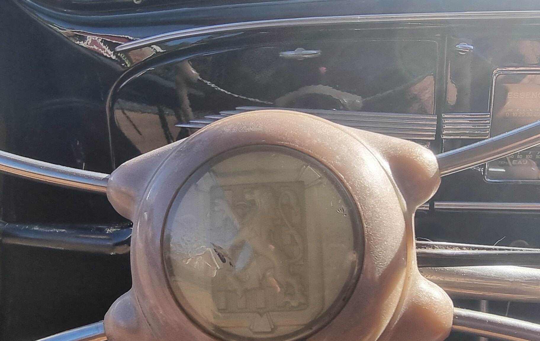 Interior image of 1951 Peugeot 203 De Luxe
