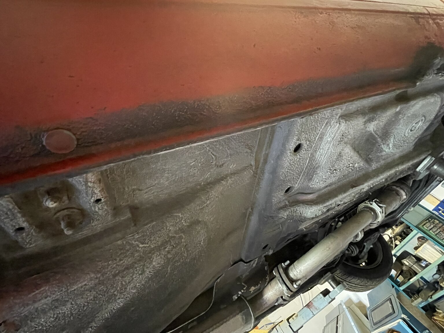 Image of 1987 BMW 320i mechanics