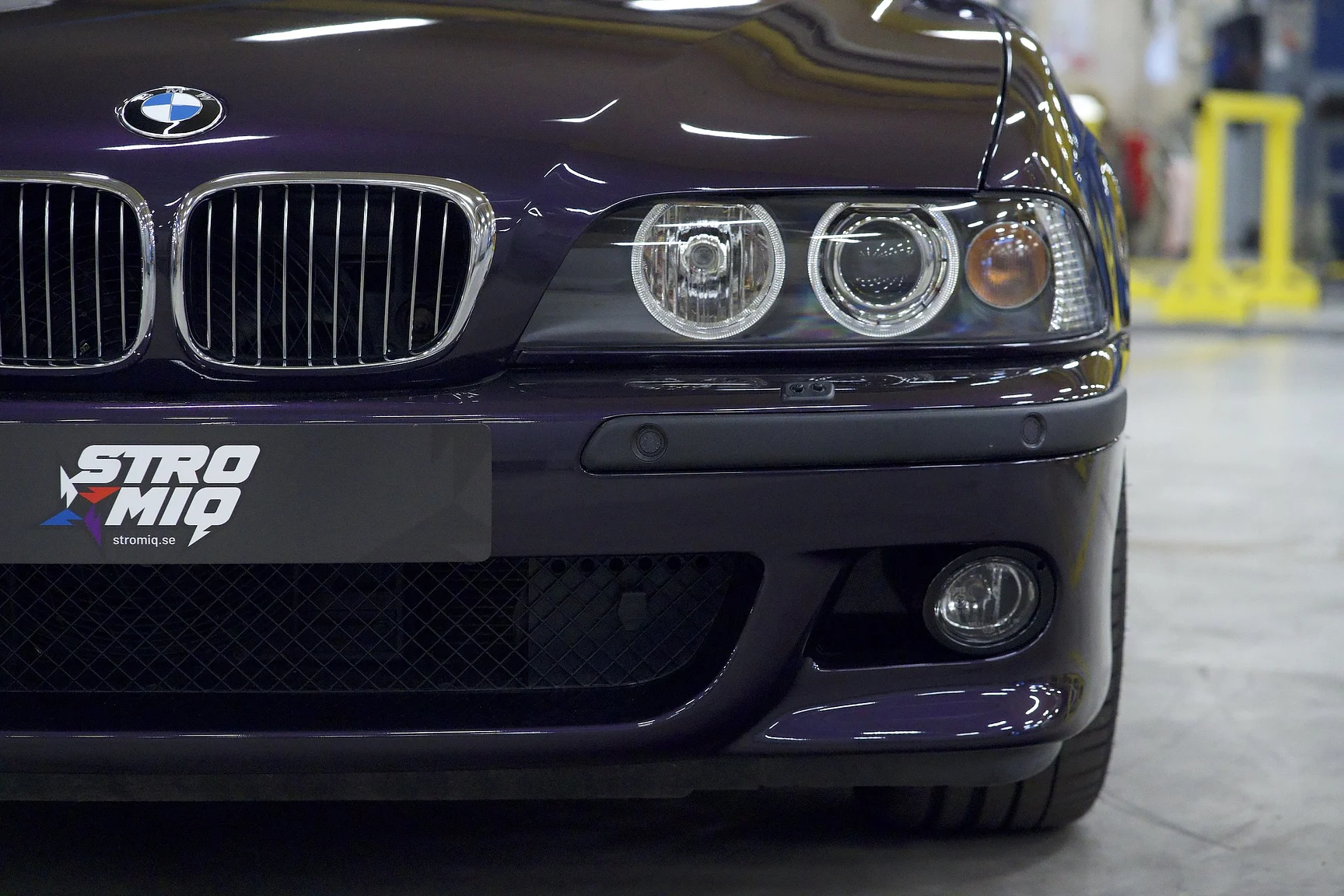 Exteriörbild på 2002 BMW M5 E39 (35)