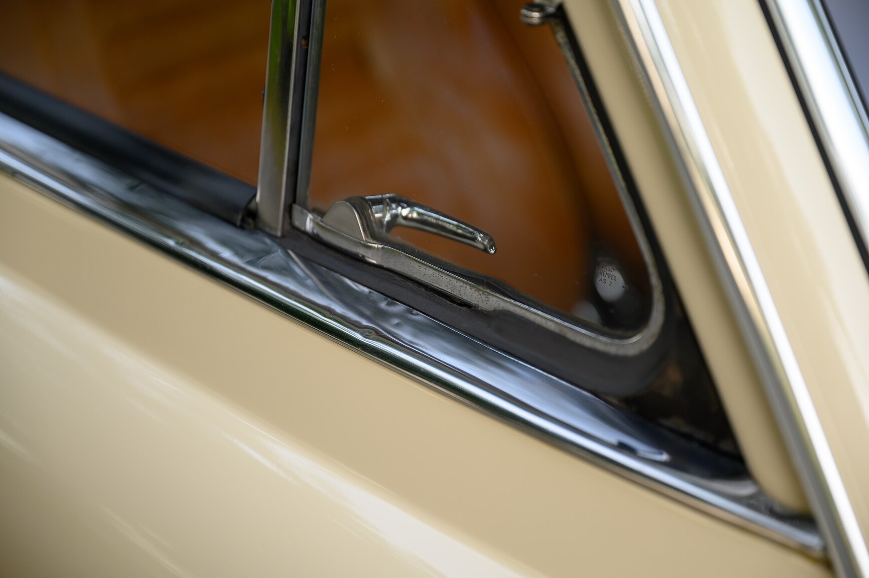 Exterior image of 1968 Amazon Herrgårdsvagn