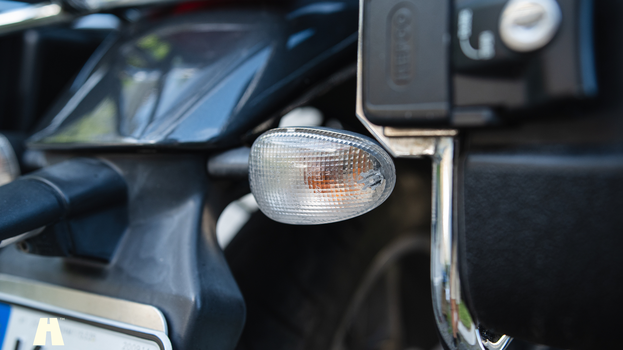 Exterior image of 2005 Moto Guzzi Breva 750i